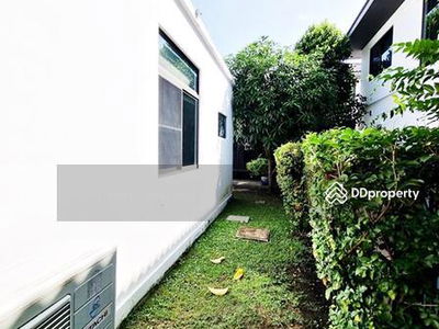 Mantana Bangna Km.7, Samut Prakan, Thailand Mantana Bangna Km.7, Samut Prakan, Thailand