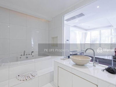 Жилье в Ban Ratsada, Thailand Жилье в Ban Ratsada, Thailand