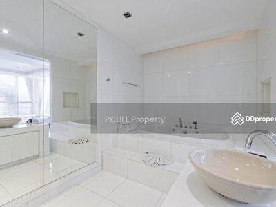 Alojamiento en Ban Ratsada, Thailand Alojamiento en Ban Ratsada, Thailand