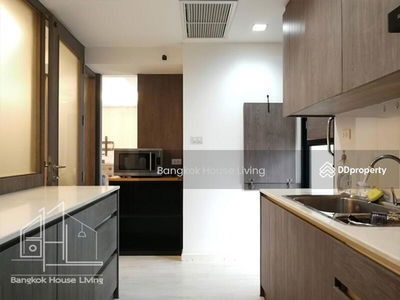 Royal Castle Sukhumvit, Bangkok, Thailand Royal Castle Sukhumvit, Bangkok, Thailand