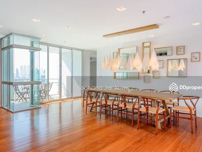 Nusasiri Grand, Bangkok, Thailand Nusasiri Grand, Bangkok, Thailand