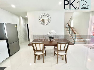 Housing in Ban Ratsada, Thailand Housing in Ban Ratsada, Thailand