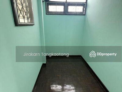 House next to BTS Phahonyothin 59, Bangkok, Thailand House next to BTS Phahonyothin 59, Bangkok, Thailand