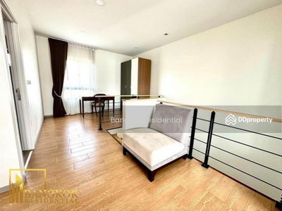 Townhouse in Compound, Bangkok, Thailand Townhouse in Compound, Bangkok, Thailand