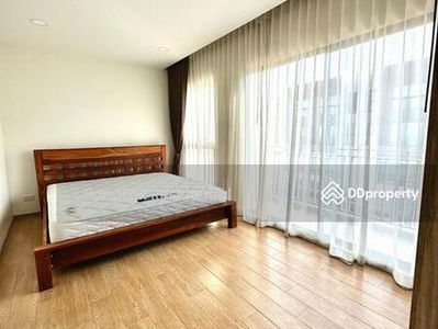 Townhouse in Compound, Bangkok, Thailand Townhouse in Compound, Bangkok, Thailand