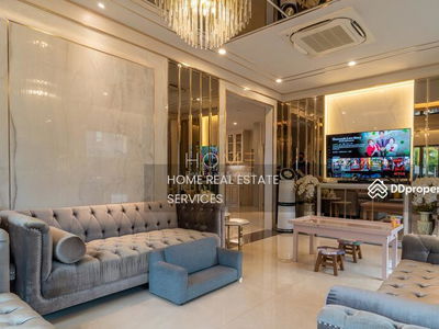 Burasiri Pattanakarn, Bangkok, Thailand Burasiri Pattanakarn, Bangkok, Thailand