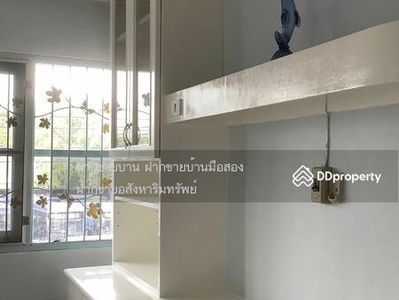 Single house for rent on Seri Thai Road. Arena Garden Village, 250 sq m., opposite Navathani University, Sahakorn University, near Seri Thai Road 80 meters, Bangkok, Thailand Single house for rent on Seri Thai Road. Arena Garden Village, 250 sq m., opposite Navathani University, Sahakorn University, near Seri Thai Road 80 meters, Bangkok, Thailand