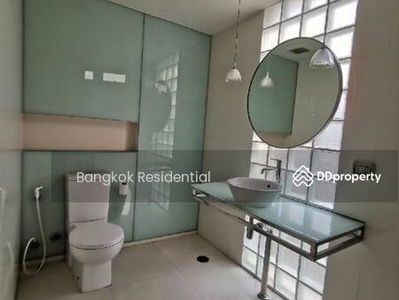 Townhouse in Compound, Bangkok, Thailand Townhouse in Compound, Bangkok, Thailand