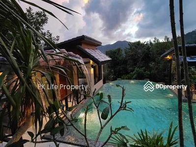 Gehäuse In Kathu, Thailand Gehäuse In Kathu, Thailand