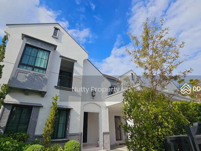 Nantawan Rama 9 New Krungthepkreetha, Bangkok, Thailand Nantawan Rama 9 New Krungthepkreetha, Bangkok, Thailand