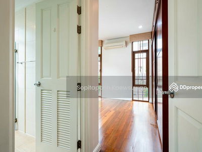 Baan Sansiri Sukhumvit 67, Bangkok, Thailand Baan Sansiri Sukhumvit 67, Bangkok, Thailand