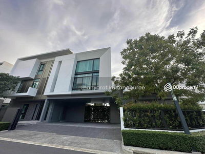 Nantawan Rama 9 Srinakarin, Bangkok, Thailand Nantawan Rama 9 Srinakarin, Bangkok, Thailand