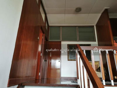 Single house, Sukhumvit 71, Bangkok, Thailand Single house, Sukhumvit 71, Bangkok, Thailand