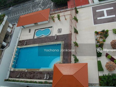 Sukhumvit Living Town, Bangkok, Thailand Sukhumvit Living Town, Bangkok, Thailand