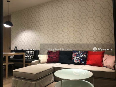 Park Origin Phrom Phong, Bangkok, Thailand Park Origin Phrom Phong, Bangkok, Thailand