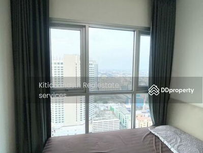 Life Ratchadapisek, Bangkok, Thailand Life Ratchadapisek, Bangkok, Thailand