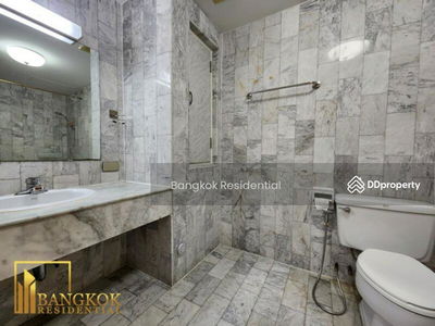 D.S. Tower 1 Sukhumvit 33, Bangkok, Thailand D.S. Tower 1 Sukhumvit 33, Bangkok, Thailand