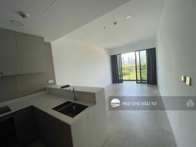 The River Thu Thiem, Vietnam The River Thu Thiem, Vietnam