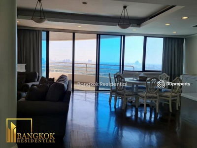 Royal River Place, Bangkok, Thailand Royal River Place, Bangkok, Thailand