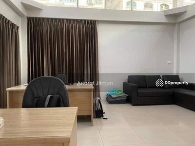 Arena Garden On Nut 44, Bangkok, Thailand Arena Garden On Nut 44, Bangkok, Thailand