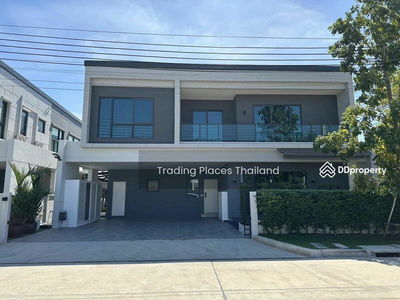 Single house in Bangna, Samut Prakan, Thailand Single house in Bangna, Samut Prakan, Thailand