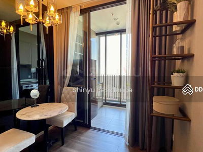 Whizdom Essence, Bangkok, Thailand Whizdom Essence, Bangkok, Thailand