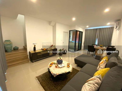 Patio Srinakarin-Rama9, Bangkok, Thailand Patio Srinakarin-Rama9, Bangkok, Thailand