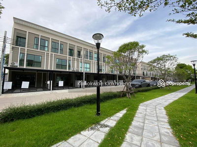 Patio Srinakarin-Rama9, Bangkok, Thailand Patio Srinakarin-Rama9, Bangkok, Thailand