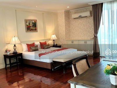 Piyathip Place, Bangkok, Thailand Piyathip Place, Bangkok, Thailand