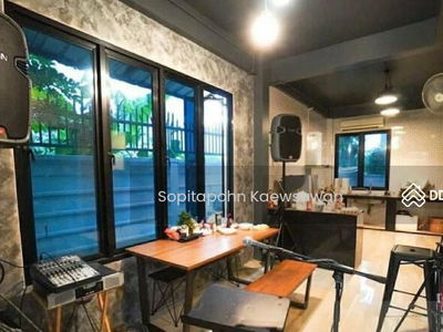 10240, Bangkok, Thailand 10240, Bangkok, Thailand