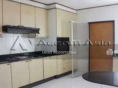 4 Bedrooms Apartment for Rent in Sukhumvit, Bangkok near BTS Asok - MRT Sukhumvit at Newly renovate, Bangkok, Thailand 4 Bedrooms Apartment for Rent in Sukhumvit, Bangkok near BTS Asok - MRT Sukhumvit at Newly renovate, Bangkok, Thailand
