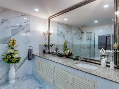 Housing in Kathu, Thailand Housing in Kathu, Thailand