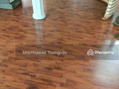 Large 5-Bedroom House, Bangkok, Thailand Large 5-Bedroom House, Bangkok, Thailand