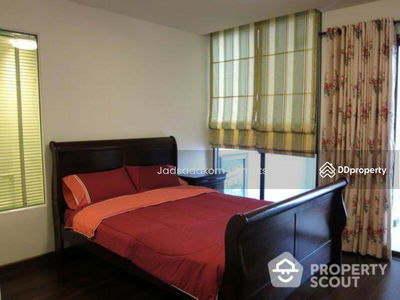 IDEO Sathorn-Taksin, Bangkok, Thailand IDEO Sathorn-Taksin, Bangkok, Thailand