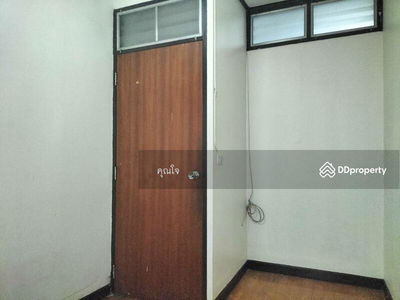 The location is too good and convenient!! 2-story townhouse for rent, just 5 minutes to MRT Si Iam!!, Bangkok, Thailand The location is too good and convenient!! 2-story townhouse for rent, just 5 minutes to MRT Si Iam!!, Bangkok, Thailand