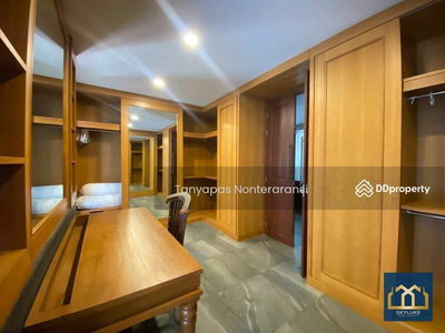 Luxurious Contemporary Big Garden 5 Bedrooms Private Pool Villa for Rent, Phuket, Thailand Luxurious Contemporary Big Garden 5 Bedrooms Private Pool Villa for Rent, Phuket, Thailand