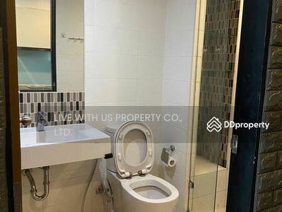 Beyond Sukhumvit, Bangkok, Thailand Beyond Sukhumvit, Bangkok, Thailand