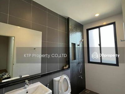 Baan Klang Muang Rama 9-Krungthep Kreetha, Bangkok, Thailand Baan Klang Muang Rama 9-Krungthep Kreetha, Bangkok, Thailand