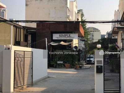 Fynn Sukhumvit 31, Bangkok, Thailand Fynn Sukhumvit 31, Bangkok, Thailand