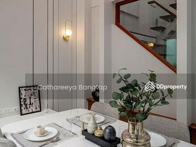 10310, Bangkok, Thailand 10310, Bangkok, Thailand