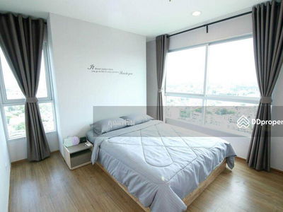 Fuse Chan-Sathorn, Bangkok, Thailand Fuse Chan-Sathorn, Bangkok, Thailand