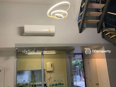 Siamese Blossom at Fashion Ramintra 64, Bangkok, Thailand Siamese Blossom at Fashion Ramintra 64, Bangkok, Thailand