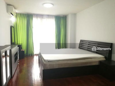 Fragrant 71, Bangkok, Thailand Fragrant 71, Bangkok, Thailand