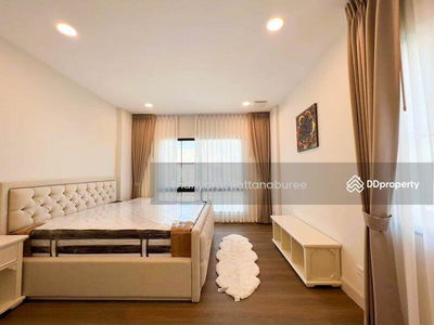 Nantawan Rama 9 New Krungthepkreetha, Bangkok, Thailand Nantawan Rama 9 New Krungthepkreetha, Bangkok, Thailand