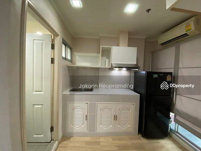 Lumpini Park Pinklao, Bangkok, Thailand Lumpini Park Pinklao, Bangkok, Thailand