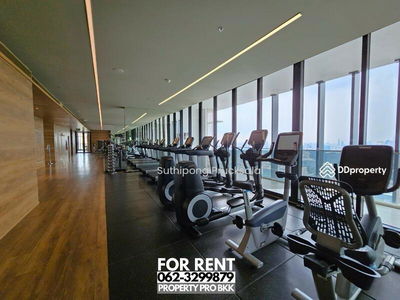 Park Origin Phrom Phong, Bangkok, Thailand Park Origin Phrom Phong, Bangkok, Thailand