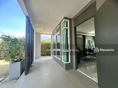 Mantana Bangna Km.7, Samut Prakan, Thailand Mantana Bangna Km.7, Samut Prakan, Thailand