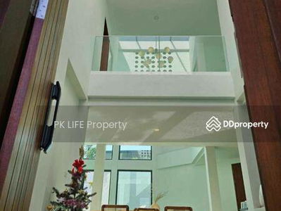 Housing in Ban Talat Nua, Thailand Housing in Ban Talat Nua, Thailand