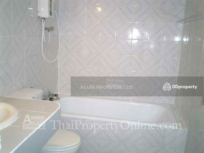 Yenarkard Residence, Bangkok, Thailand Yenarkard Residence, Bangkok, Thailand