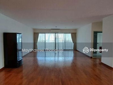 Tower Park, Bangkok, Thailand Tower Park, Bangkok, Thailand